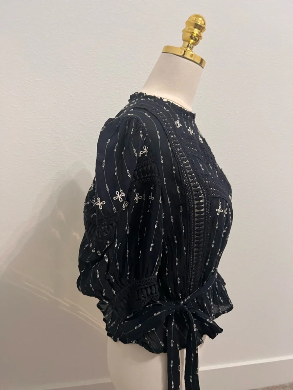 Anthropologie Rahi Black Lace Peplum Blouse Puff Sleeve Tie Waist Boho Top L